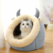 Comfortable And Cozy Cat Bed
